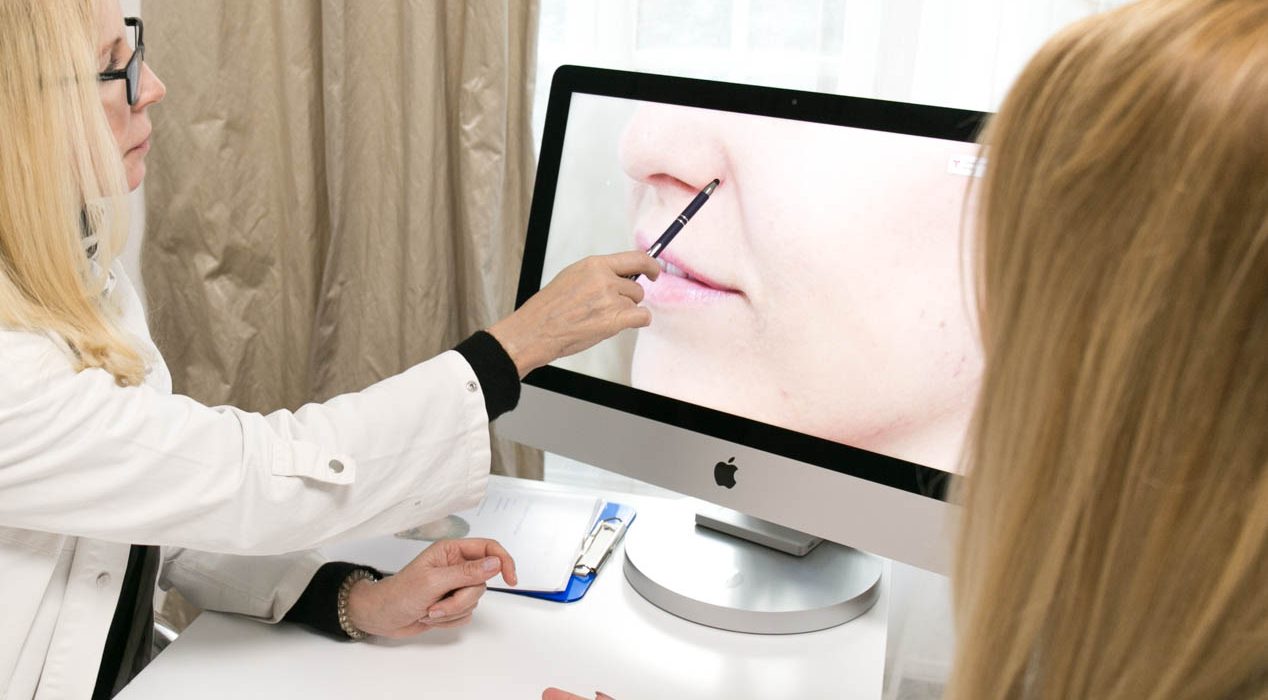 Faltenunterspritzung mit Hyaluron in Frankfurt – natürliche Faltenglättung